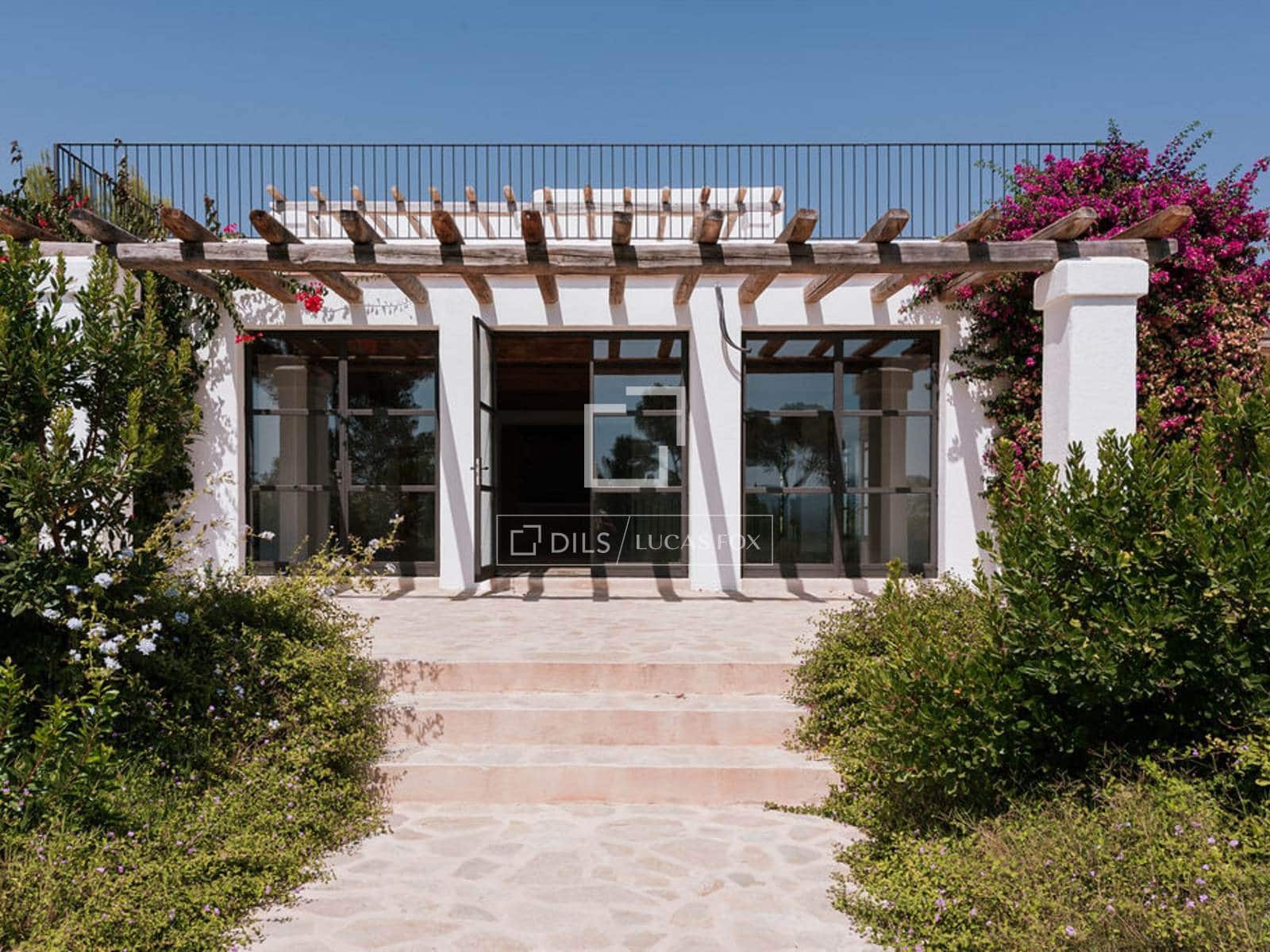 Chalet de 6 habitaciones en Santa Gertrudis de Fruitera en venta con piscina garaje - 7.850.000 € (Ref: 9997512)