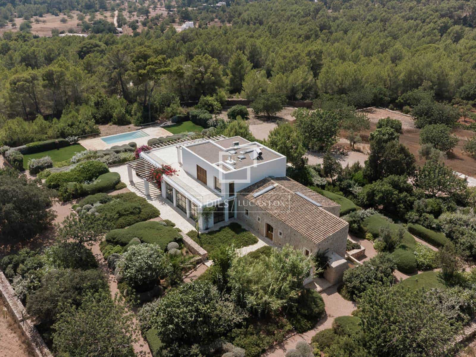 Chalet de 6 habitaciones en Santa Gertrudis de Fruitera en venta con piscina garaje - 7.850.000 € (Ref: 9997512)