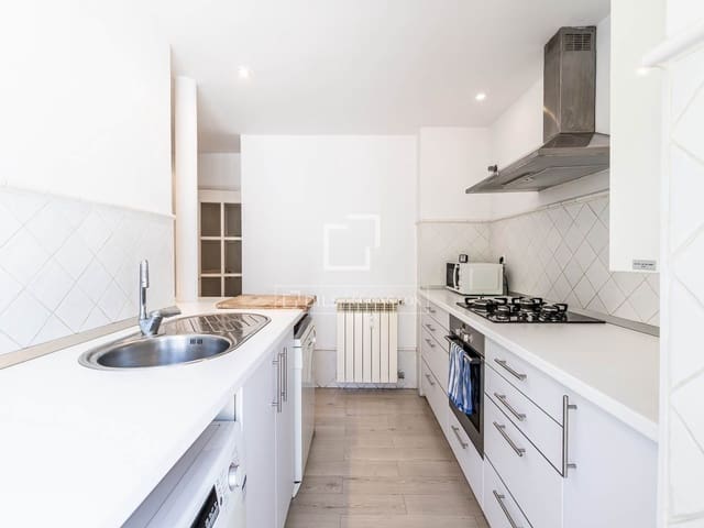 3 bedroom Apartment for sale in Hispanoamérica, Madrid city - € 985,000 (Ref: 9997568)