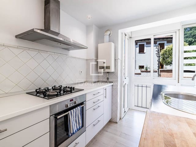 3 bedroom Apartment for sale in Hispanoamérica, Madrid city - € 985,000 (Ref: 9997568)