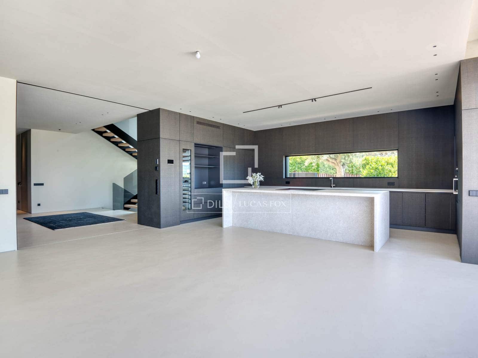 5 soveværelse Villa til salg i Santa Cristina d'Aro med swimmingpool garage - € 3.500.000 (Ref: 9997570)