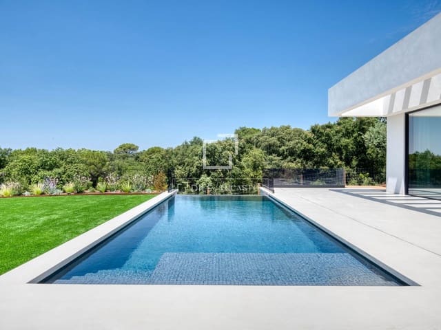 5 soveværelse Villa til salg i Santa Cristina d'Aro med swimmingpool garage - € 3.500.000 (Ref: 9997570)