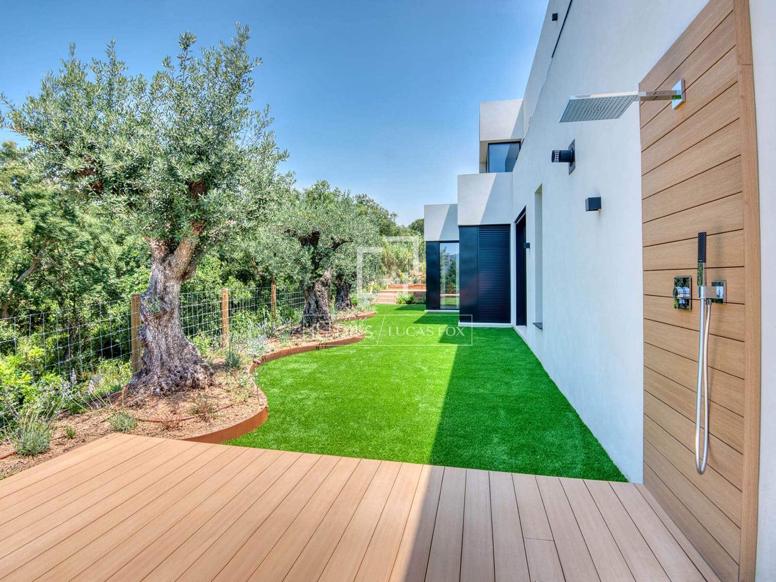 5 soveværelse Villa til salg i Santa Cristina d'Aro med swimmingpool garage - € 3.500.000 (Ref: 9997570)