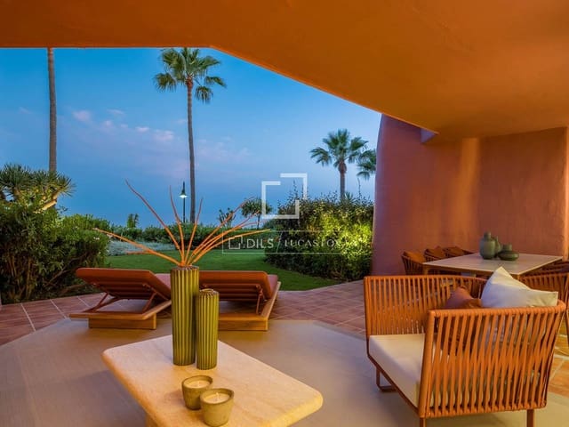 3 sovrum Lägenhet till salu i Estepona med pool garage - 2 350 000 € (Ref: 9997699)