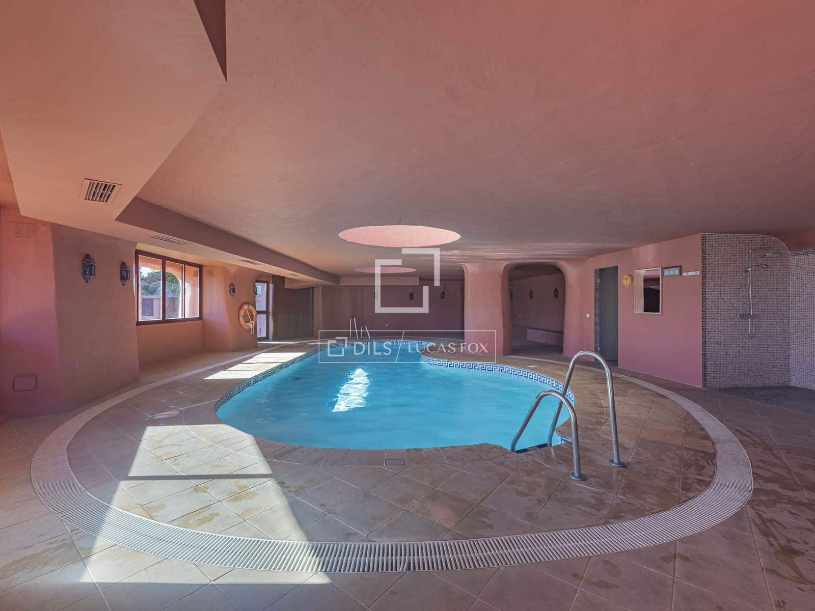 3 sovrum Lägenhet till salu i Estepona med pool garage - 2 350 000 € (Ref: 9997699)
