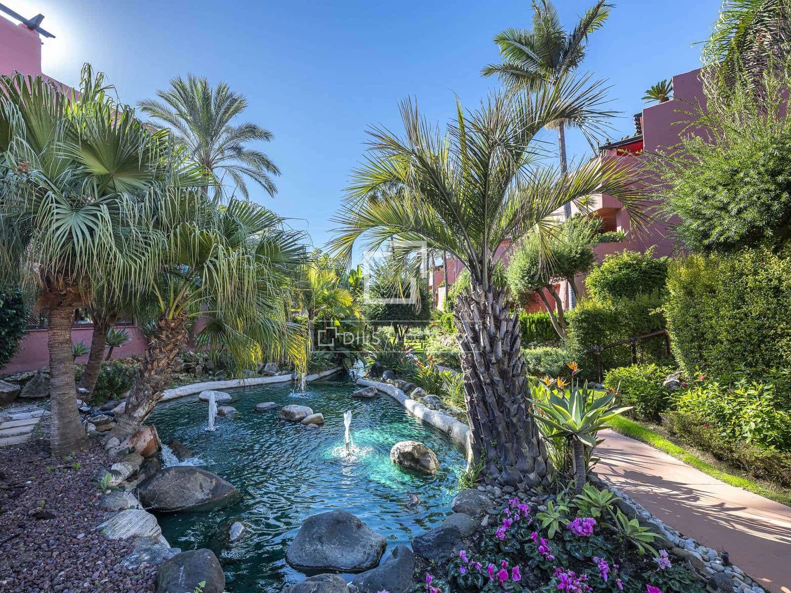 3 sovrum Lägenhet till salu i Estepona med pool garage - 2 350 000 € (Ref: 9997699)