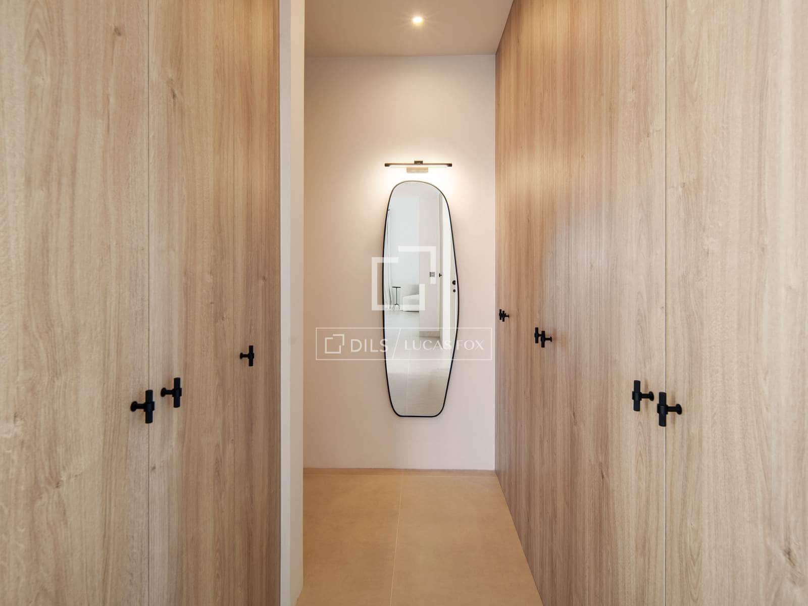 5 bedroom Villa for sale in Marbella with pool garage - € 4,880,000 (Ref: 9997703)