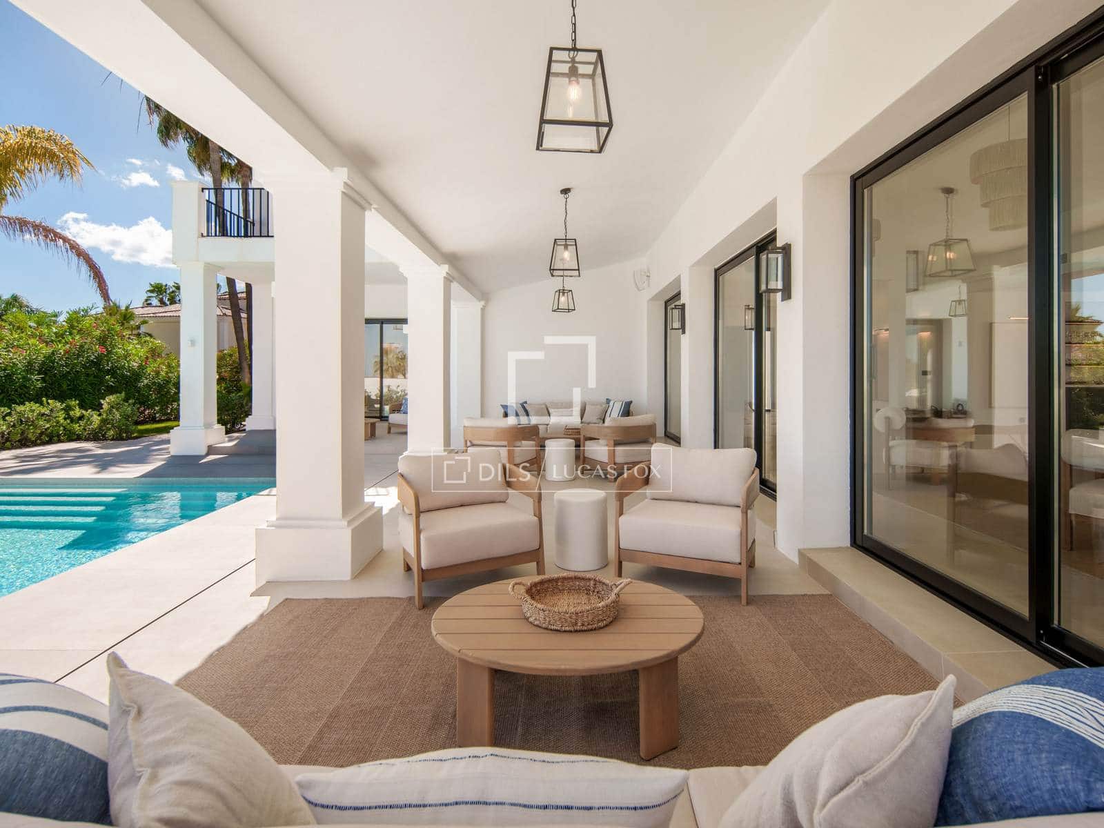 5 bedroom Villa for sale in Marbella with pool garage - € 4,880,000 (Ref: 9997703)