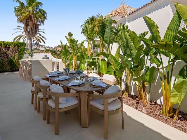 5 bedroom Villa for sale in Marbella with pool garage - € 4,880,000 (Ref: 9997703)