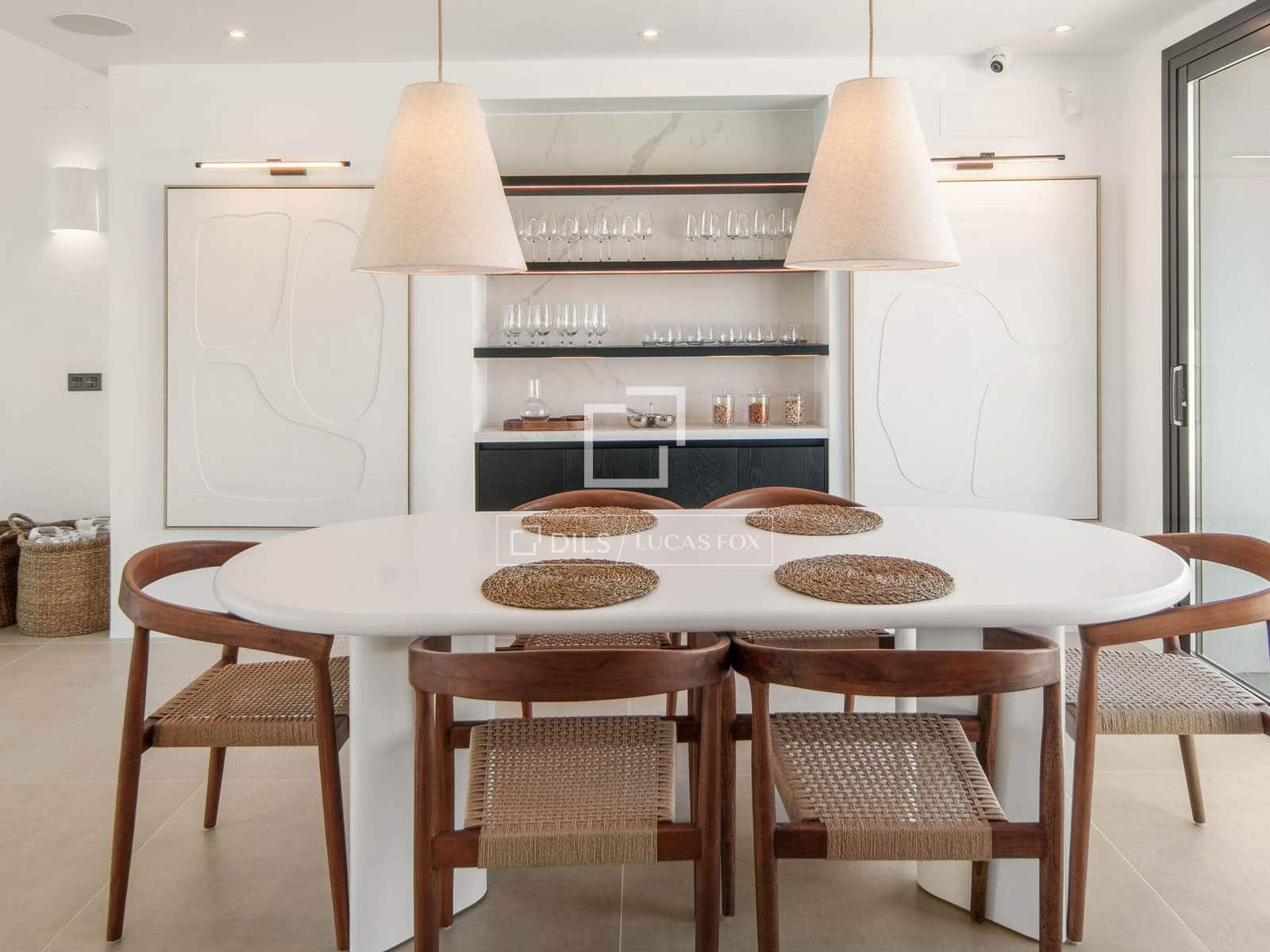 5 bedroom Villa for sale in Marbella with pool garage - € 4,880,000 (Ref: 9997703)