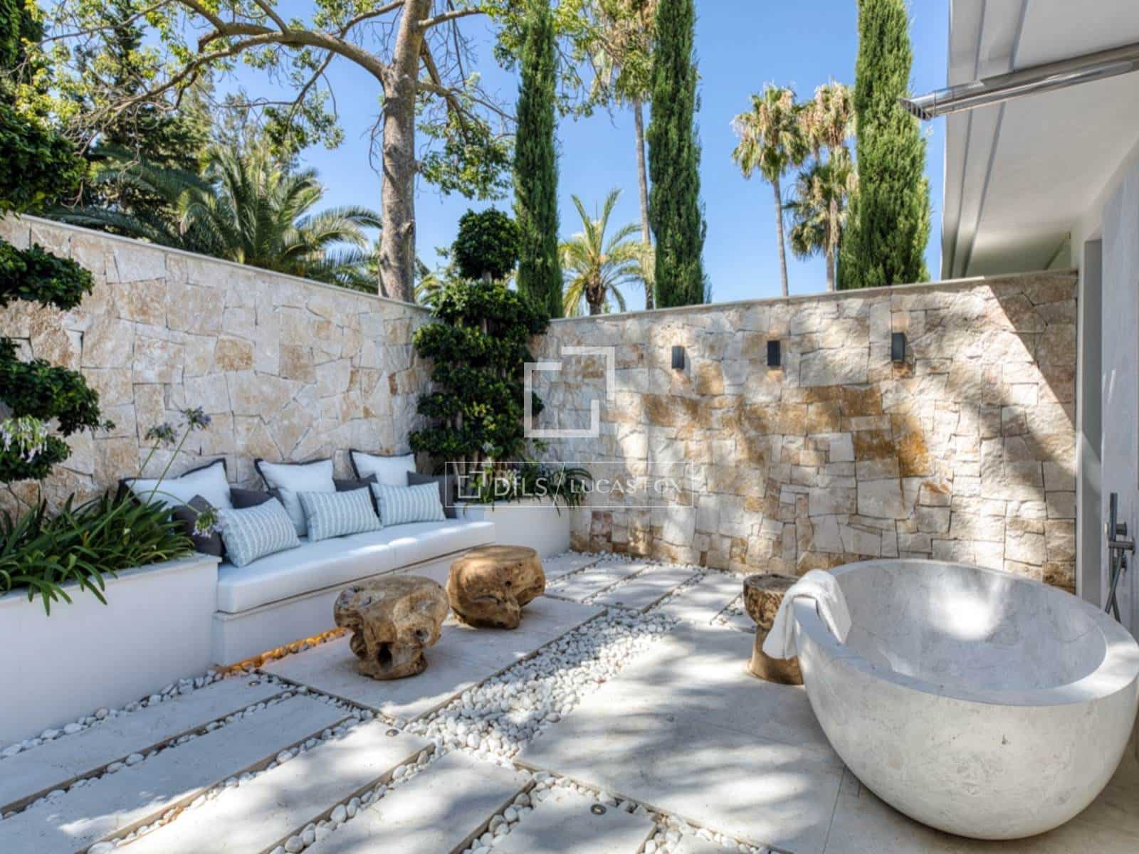 7 Zimmer Villa zu verkaufen in Marbella mit Pool Garage - 19.500.000 € (Ref: 9997704)
