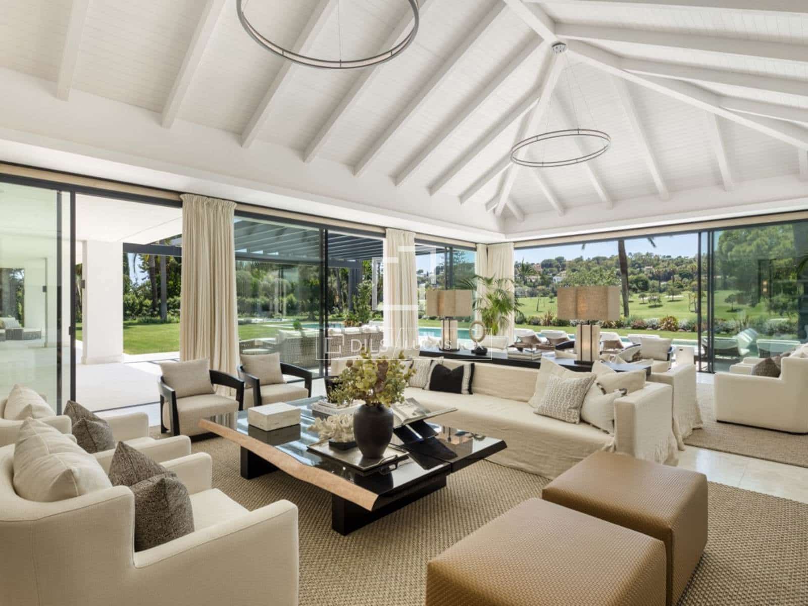 7 Zimmer Villa zu verkaufen in Marbella mit Pool Garage - 19.500.000 € (Ref: 9997704)