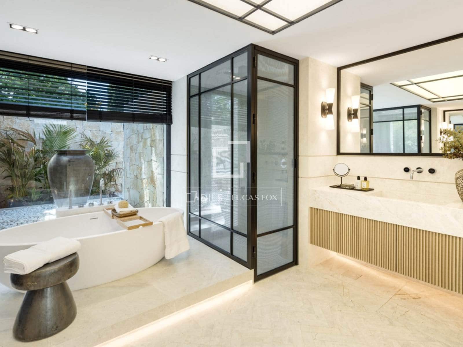 7 Zimmer Villa zu verkaufen in Marbella mit Pool Garage - 19.500.000 € (Ref: 9997704)