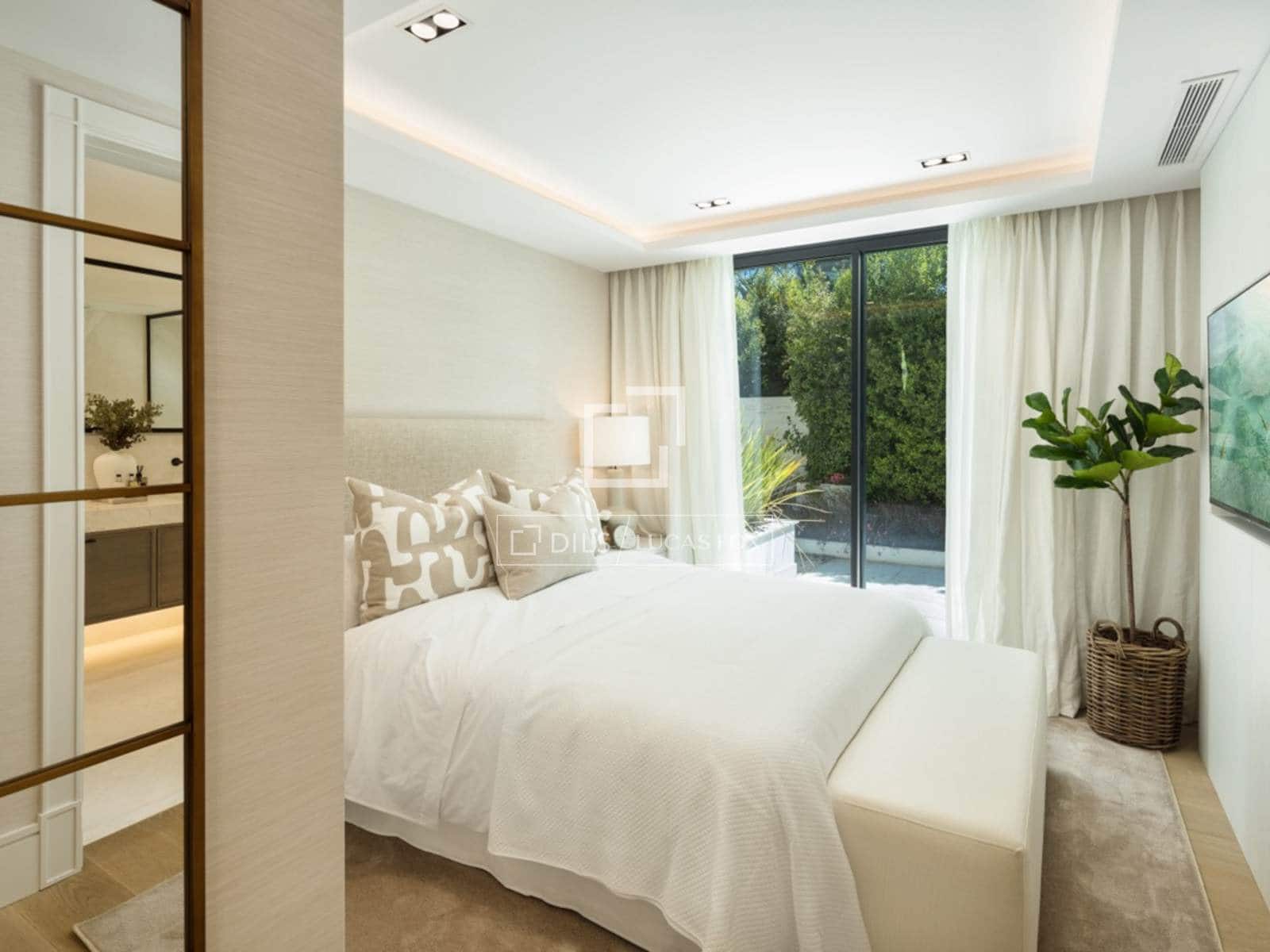 7 Zimmer Villa zu verkaufen in Marbella mit Pool Garage - 19.500.000 € (Ref: 9997704)