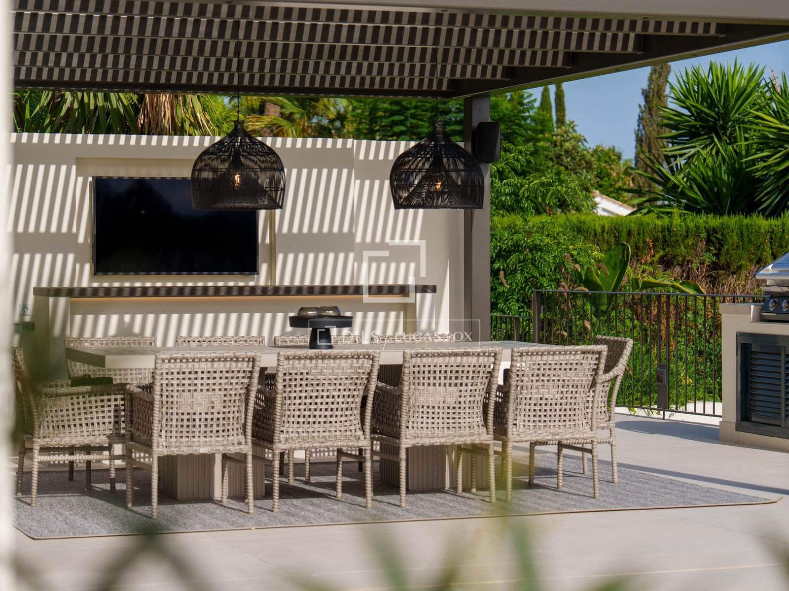 Chalet de 5 habitaciones en Marbella en venta con piscina garaje - 7.800.000 € (Ref: 9997705)