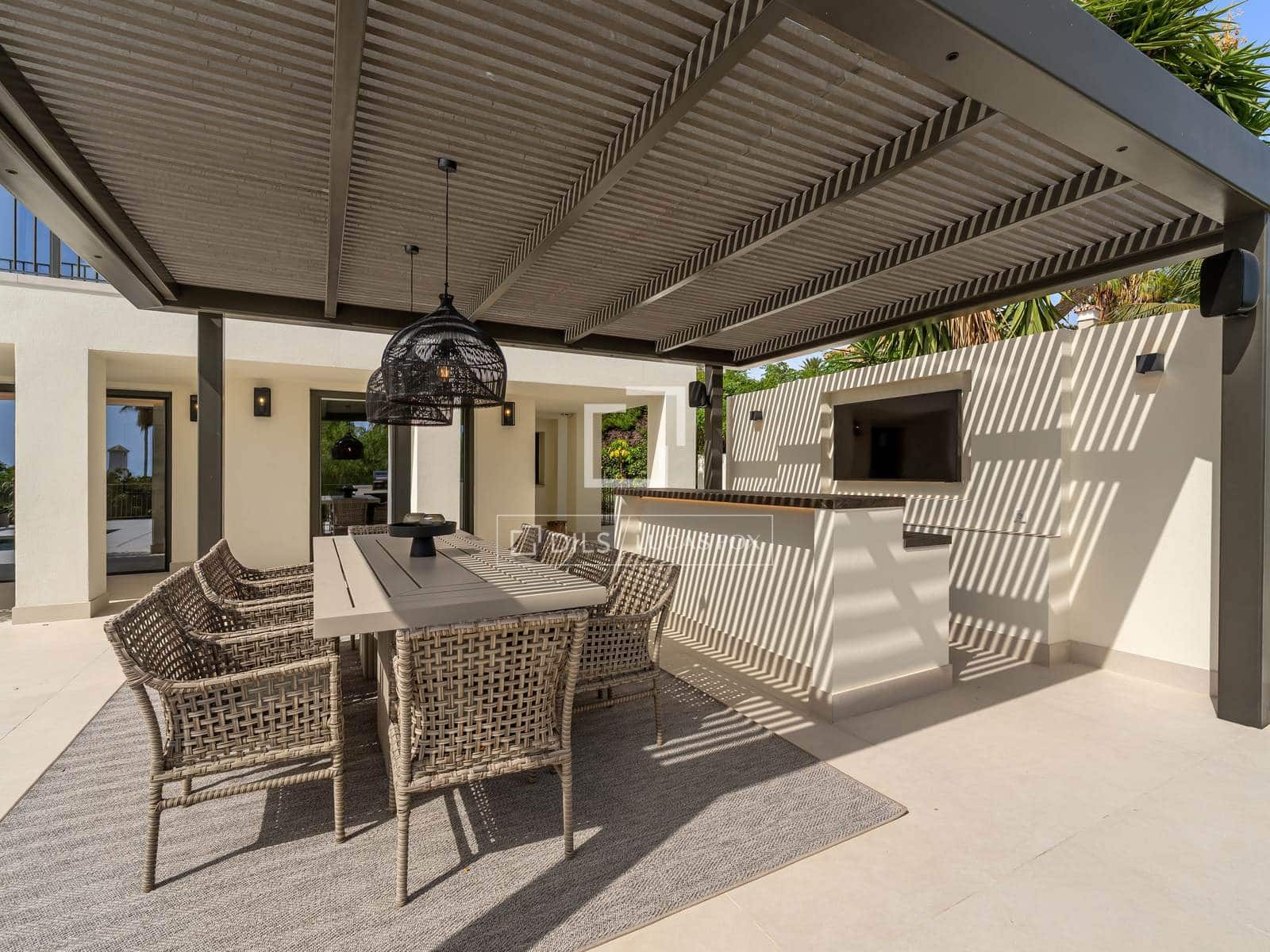 Chalet de 5 habitaciones en Marbella en venta con piscina garaje - 7.800.000 € (Ref: 9997705)
