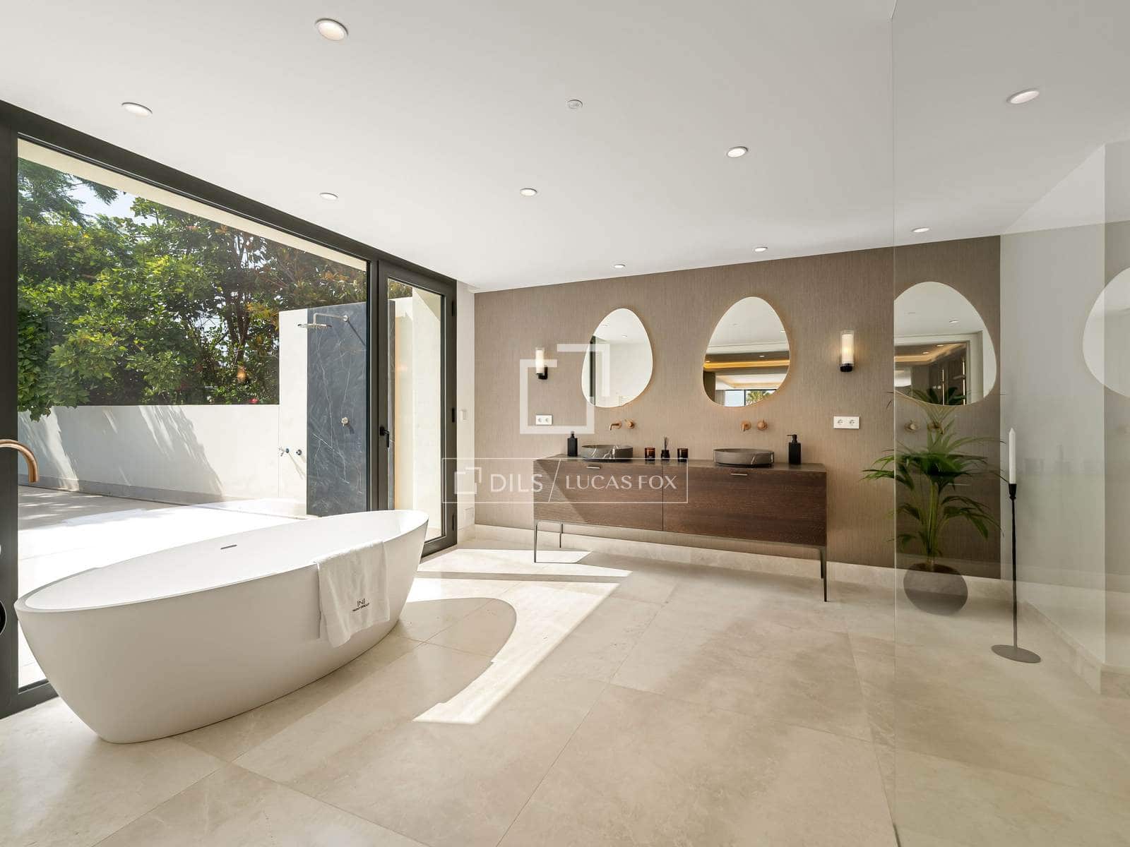 Chalet de 5 habitaciones en Marbella en venta con piscina garaje - 7.800.000 € (Ref: 9997705)