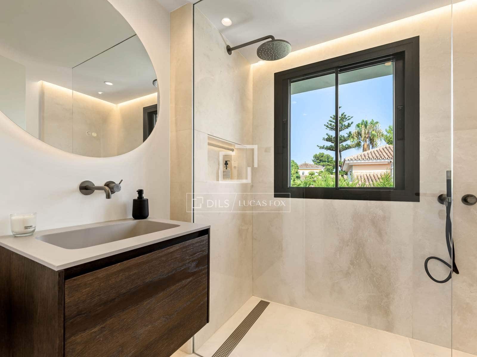 Chalet de 5 habitaciones en Marbella en venta con piscina garaje - 7.800.000 € (Ref: 9997705)