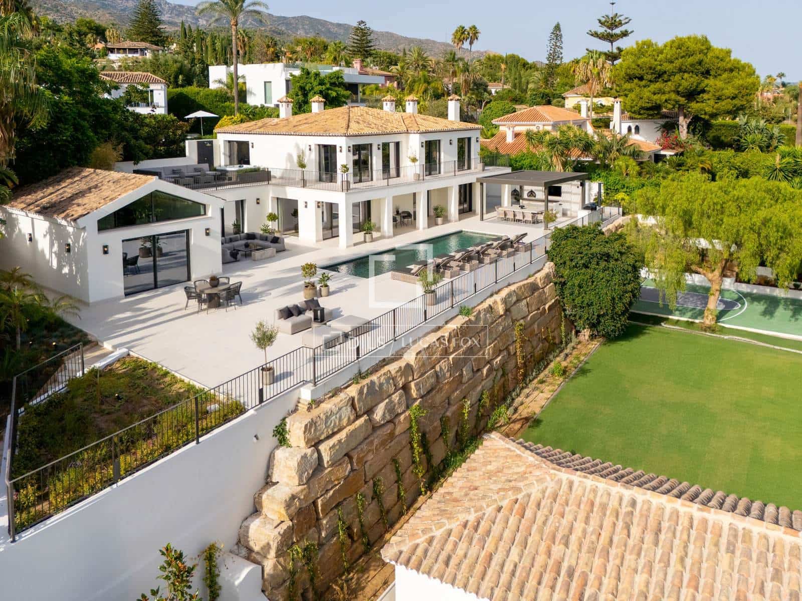 Chalet de 5 habitaciones en Marbella en venta con piscina garaje - 7.800.000 € (Ref: 9997705)