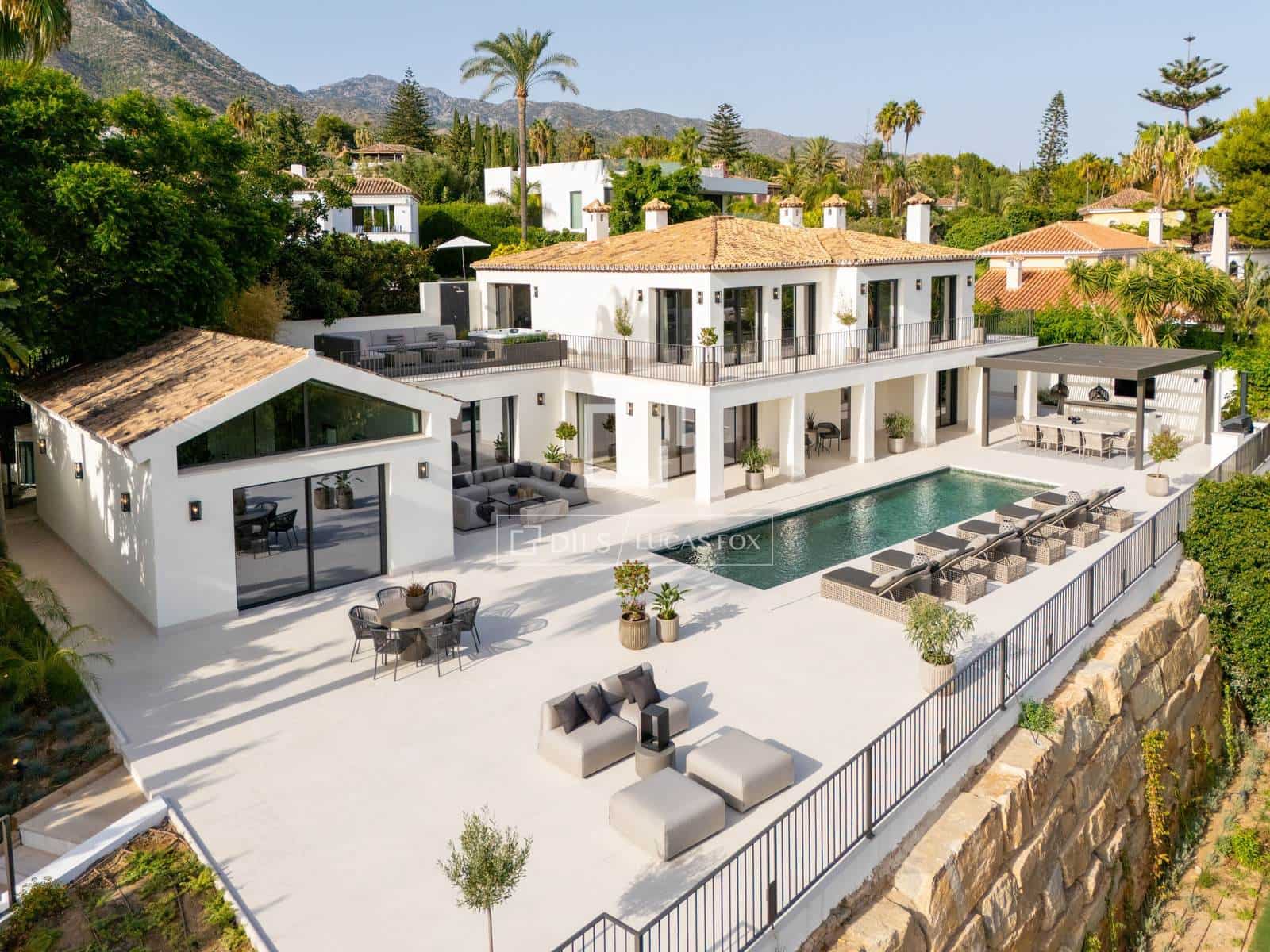 Chalet de 5 habitaciones en Marbella en venta con piscina garaje - 7.800.000 € (Ref: 9997705)
