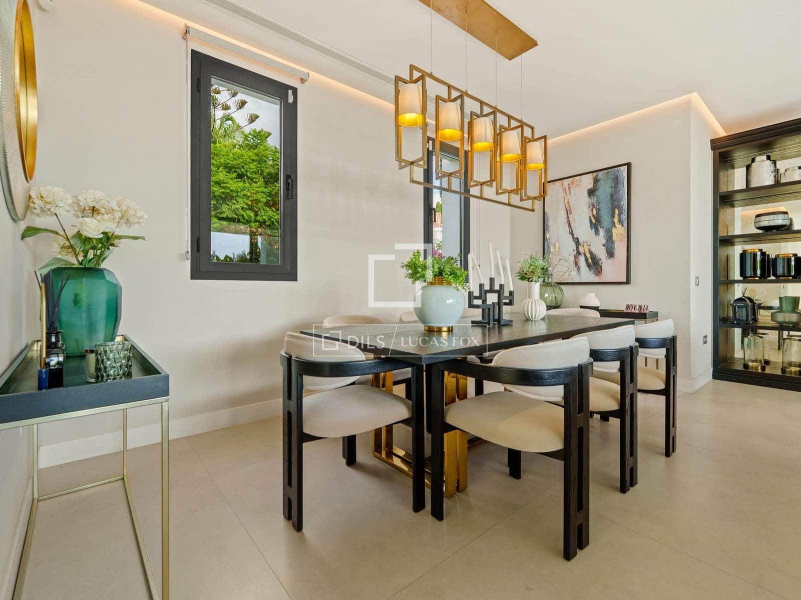 6 bedroom Villa for sale in Marbella with pool garage - € 4,695,000 (Ref: 9997706)