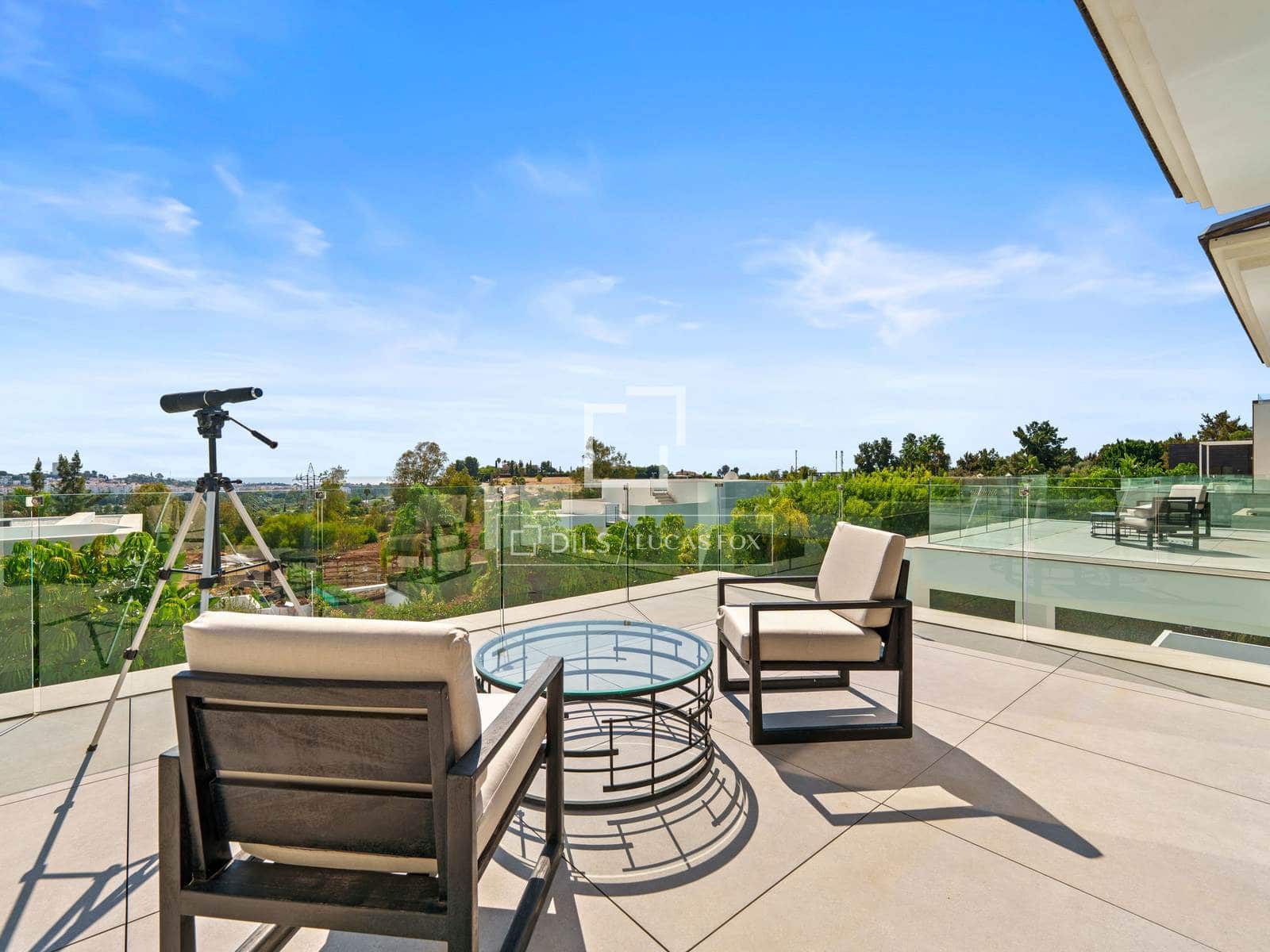 6 bedroom Villa for sale in Marbella with pool garage - € 4,695,000 (Ref: 9997706)