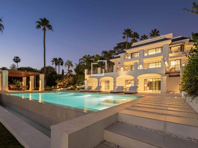 6 Zimmer Villa zu verkaufen in Marbella mit Pool Garage - 10.500.000 € (Ref: 9997708)