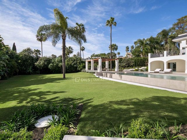 6 Zimmer Villa zu verkaufen in Marbella mit Pool Garage - 10.500.000 € (Ref: 9997708)