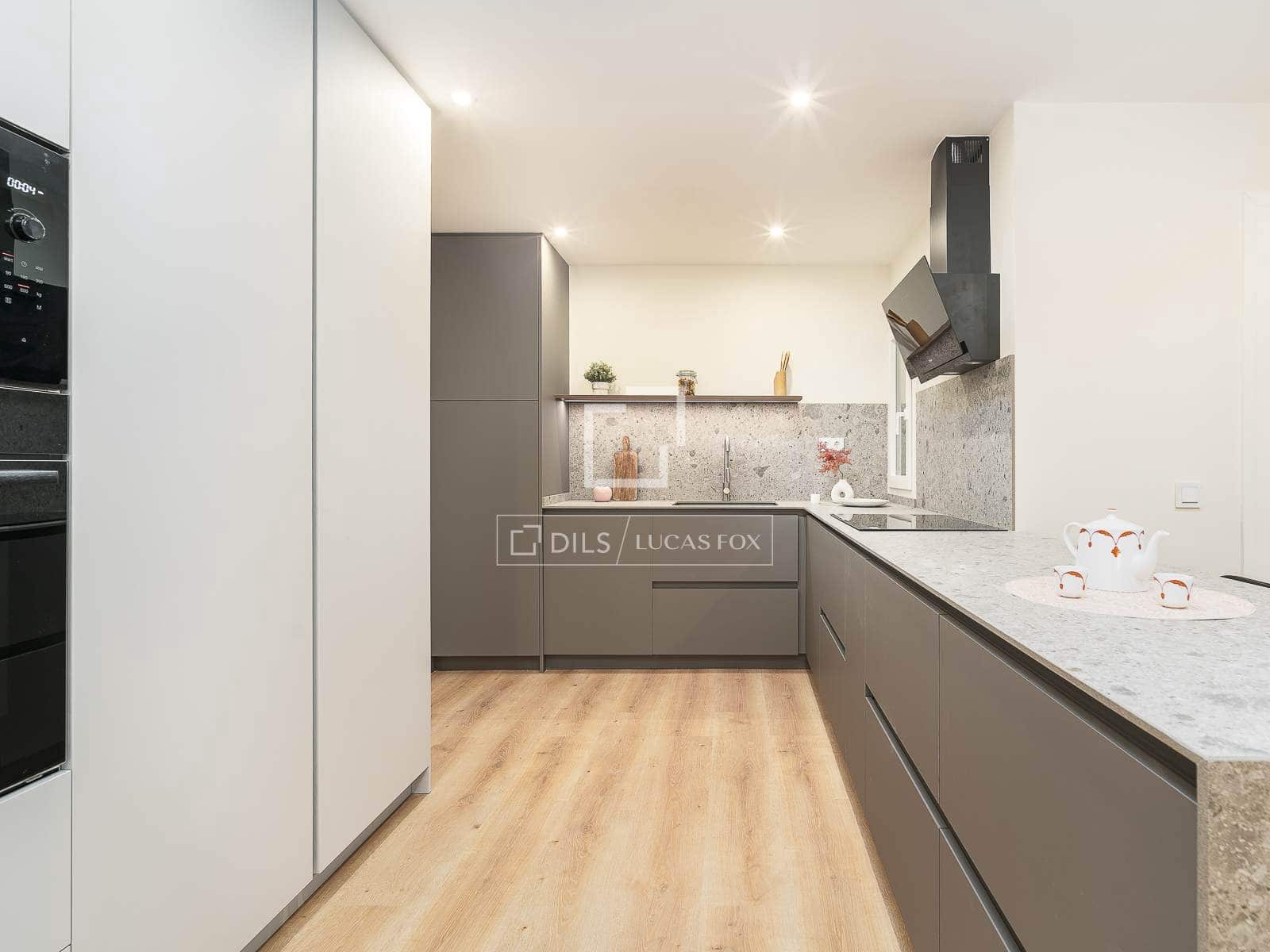 3 slaapkamer Appartement te koop in Barcelona stad - € 1.149.000 (Ref: 9997756)