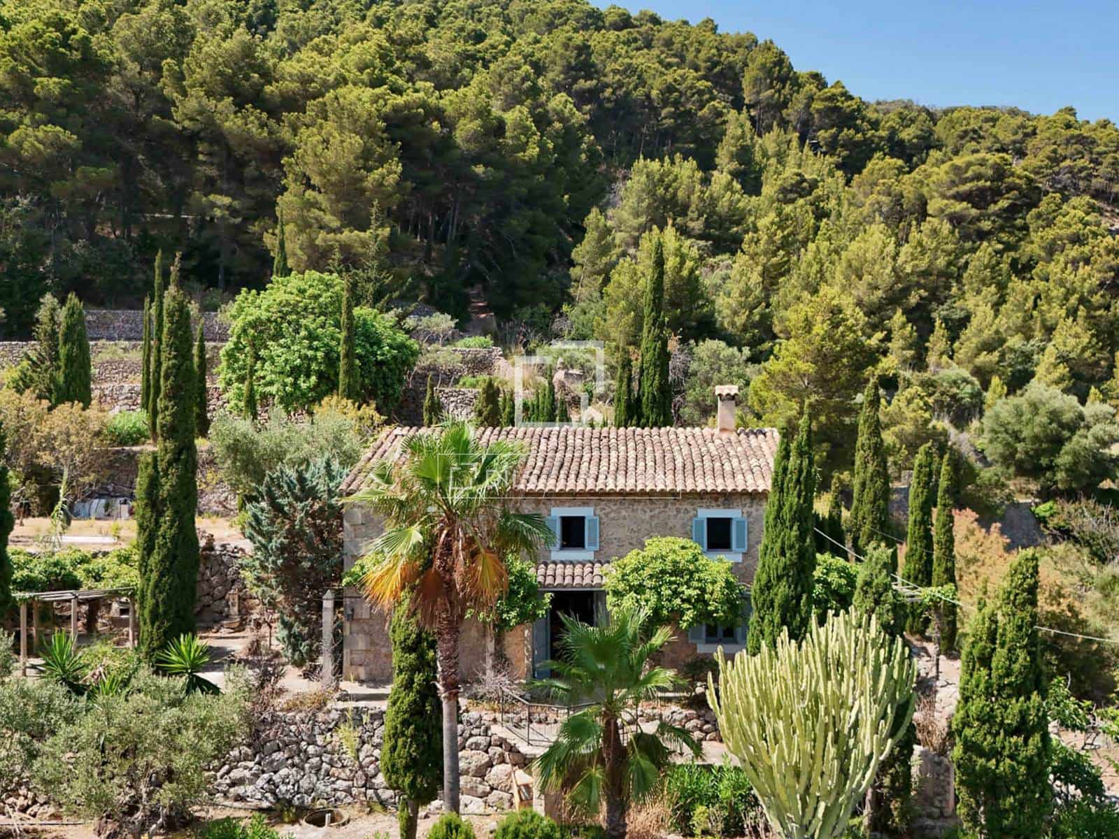 4 chambre Finca/Maison de Campagne à vendre à Banyalbufar avec piscine - 1 690 000 € (Ref: 9997757)