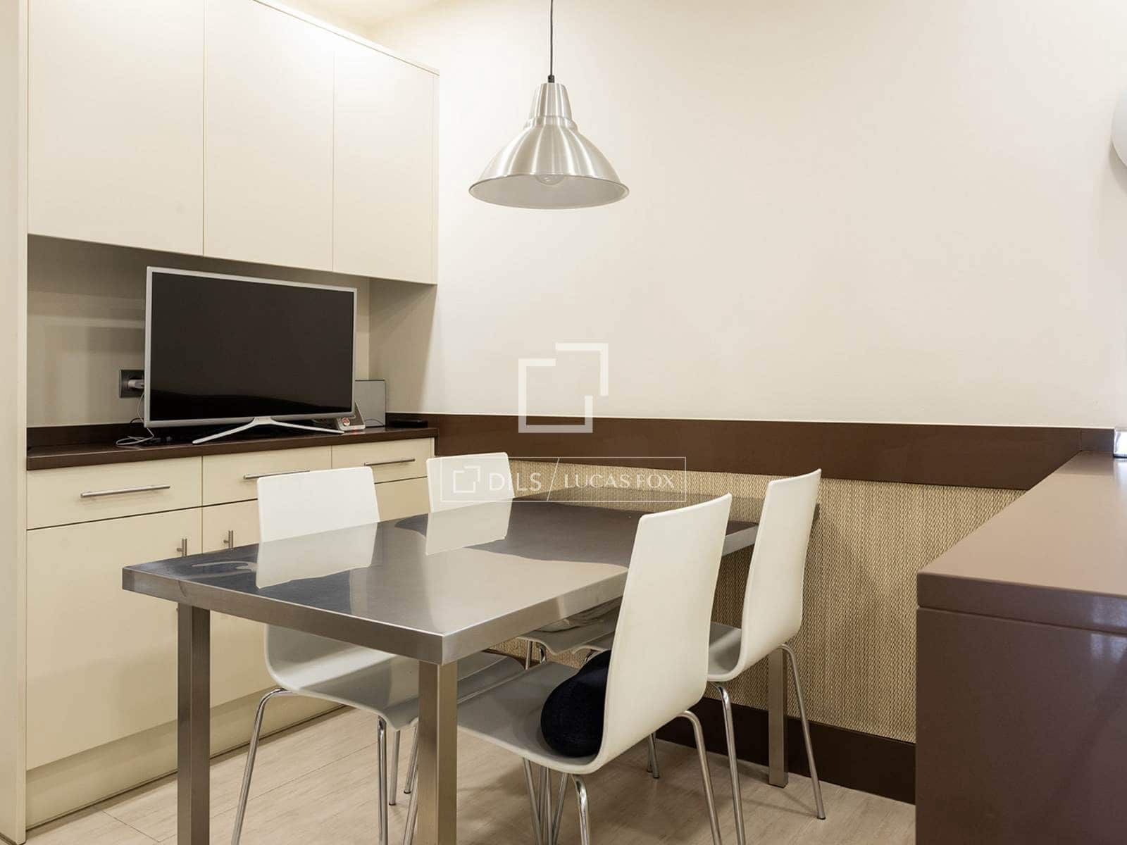 4 soverom Penthouse til salgs i Barcelona by med garasje - € 1 184 000 (Ref: 9997758)