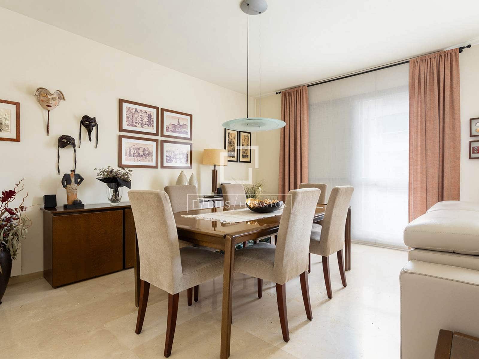 4 soverom Penthouse til salgs i Barcelona by med garasje - € 1 184 000 (Ref: 9997758)