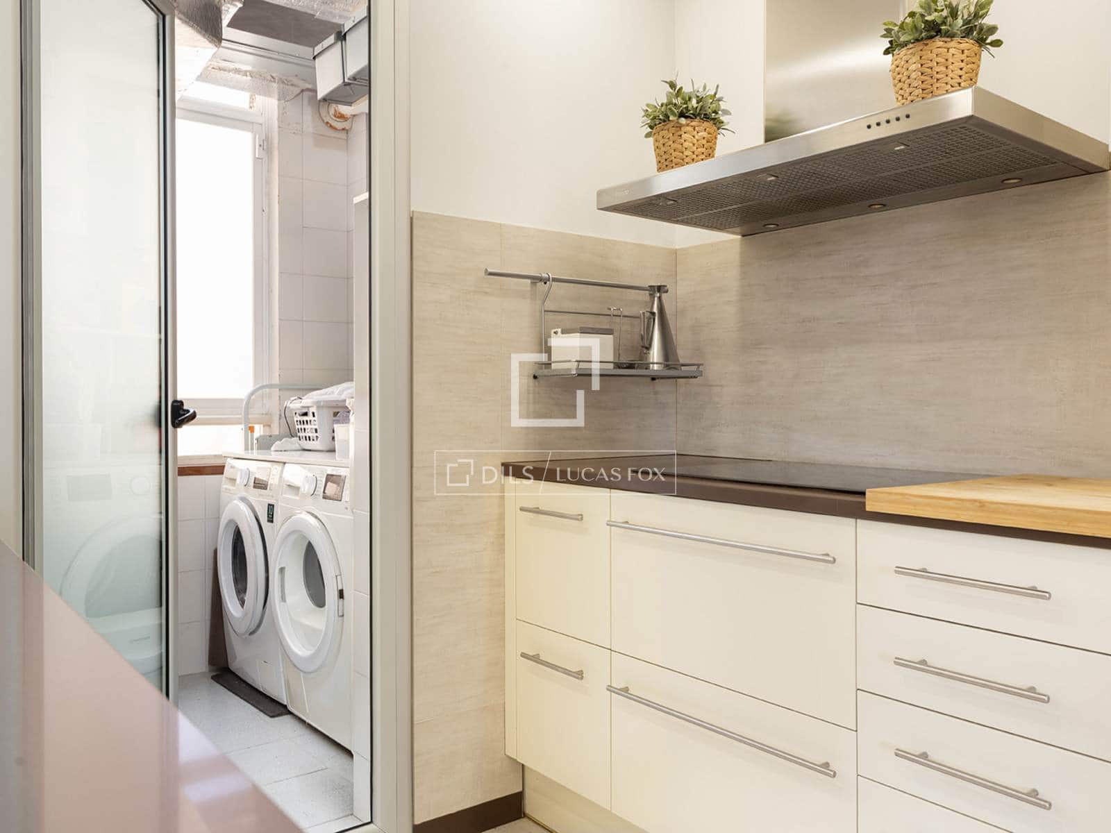 4 soverom Penthouse til salgs i Barcelona by med garasje - € 1 184 000 (Ref: 9997758)