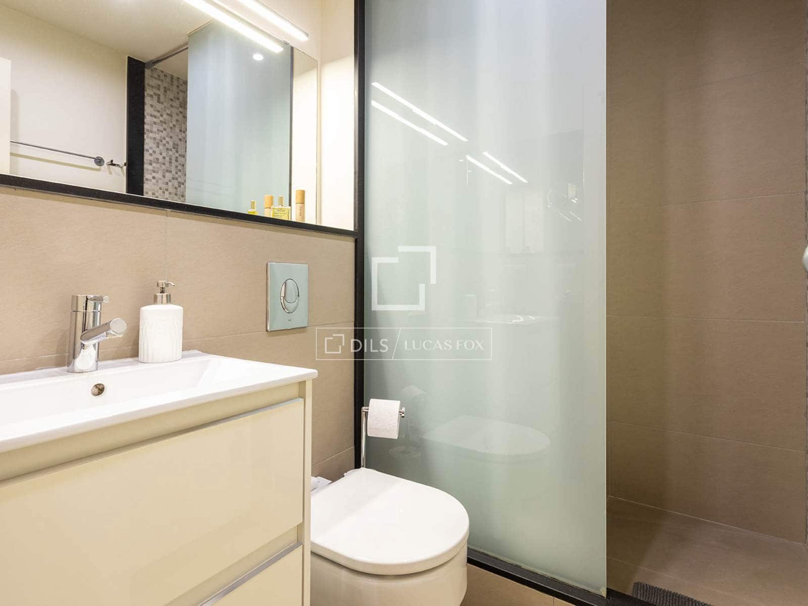 4 soverom Penthouse til salgs i Barcelona by med garasje - € 1 184 000 (Ref: 9997758)