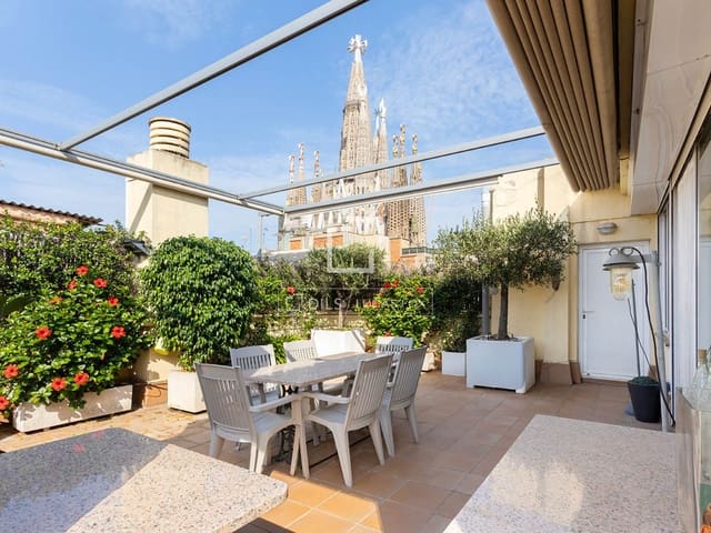4 soveværelse Penthouse til salg i Barcelona by med garage - € 1.184.000 (Ref: 9997758)