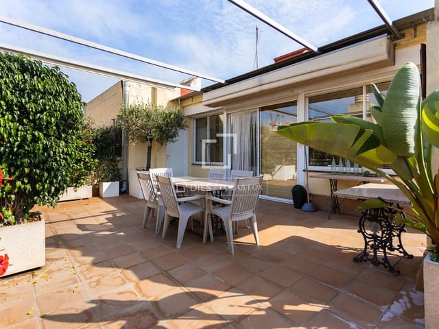 4 soveværelse Penthouse til salg i Barcelona by med garage - € 1.184.000 (Ref: 9997758)