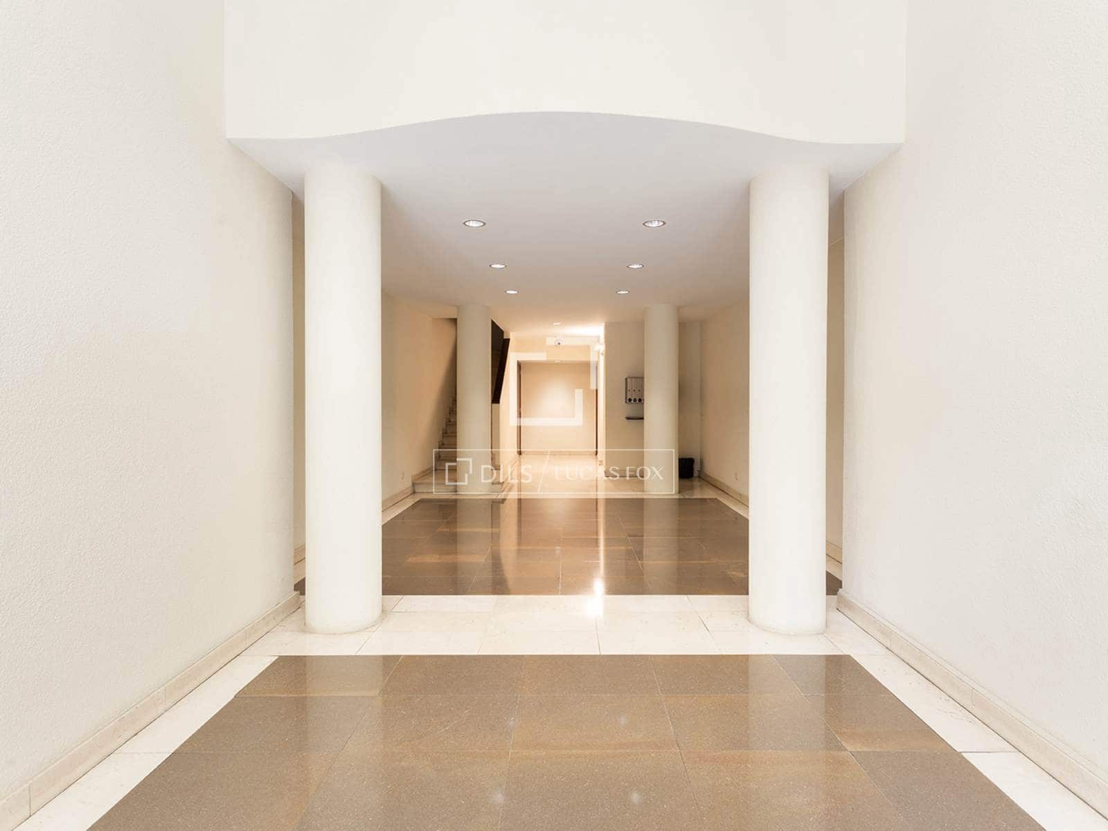 4 soverom Penthouse til salgs i Barcelona by med garasje - € 1 184 000 (Ref: 9997758)
