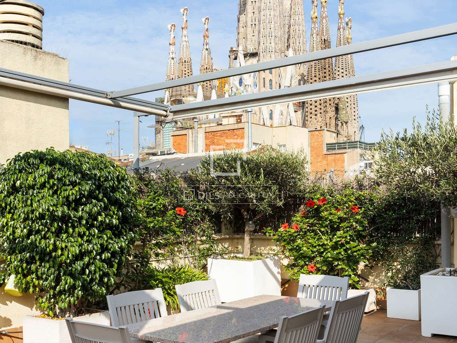 4 soverom Penthouse til salgs i Barcelona by med garasje - € 1 184 000 (Ref: 9997758)