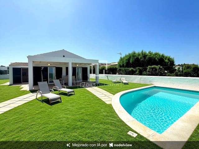 3 slaapkamer Villa te koop in Ciutadella de Menorca met zwembad - € 990.000 (Ref: 9997771)