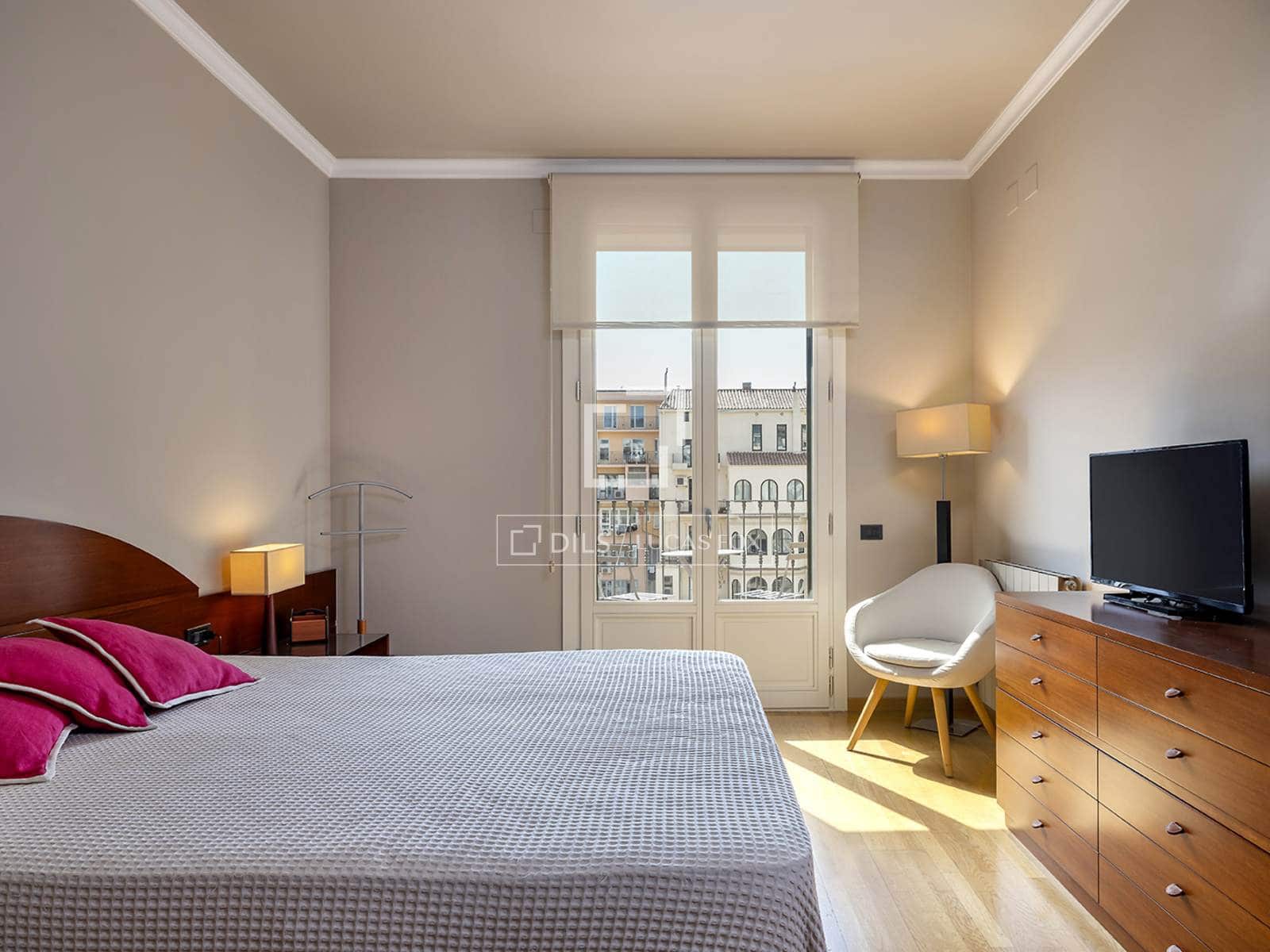 4 sypialnia Apartament do wynajęcia w Miasto Barcelona z garażem - 6 000 € (Ref: 9999368)