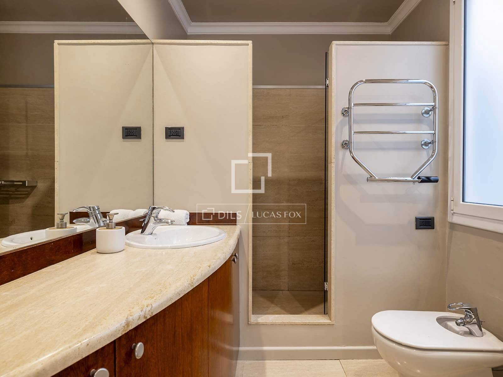 4 sypialnia Apartament do wynajęcia w Miasto Barcelona z garażem - 6 000 € (Ref: 9999368)