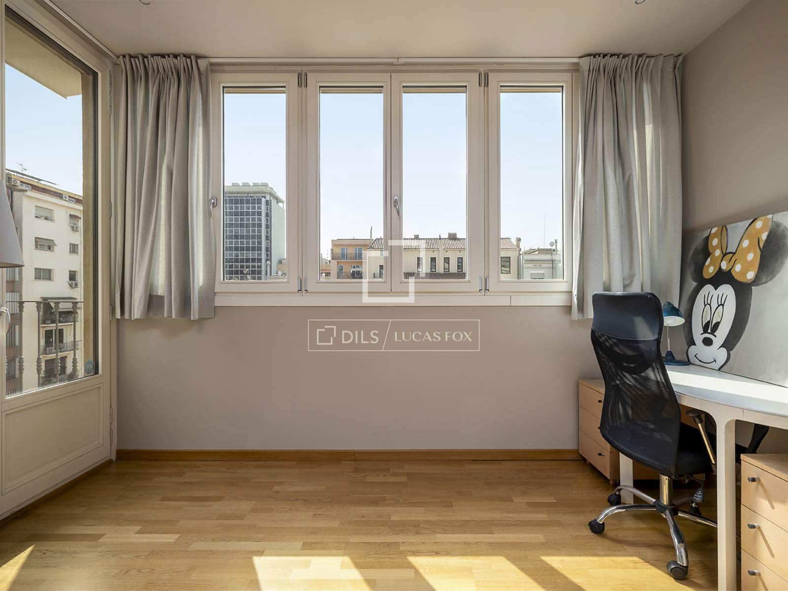 4 sypialnia Apartament do wynajęcia w Miasto Barcelona z garażem - 6 000 € (Ref: 9999368)