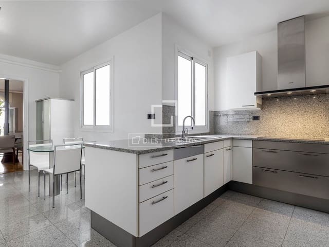 4 quarto Apartamento para arrendar em Barcelona cidade com garagem - 6 000 € (Ref: 9999368)