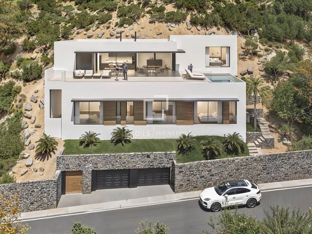 4 slaapkamer Villa te koop in Roses met zwembad garage - € 2.400.000 (Ref: 9999369)