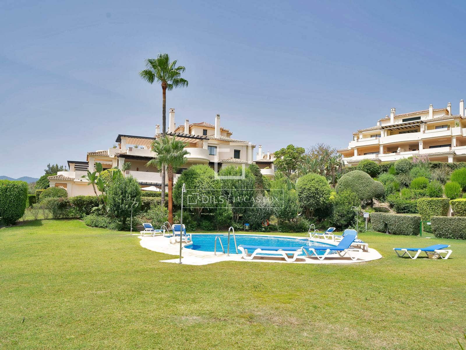 2 sovrum Lägenhet till salu i Benahavis med pool garage - 595 000 € (Ref: 9999453)