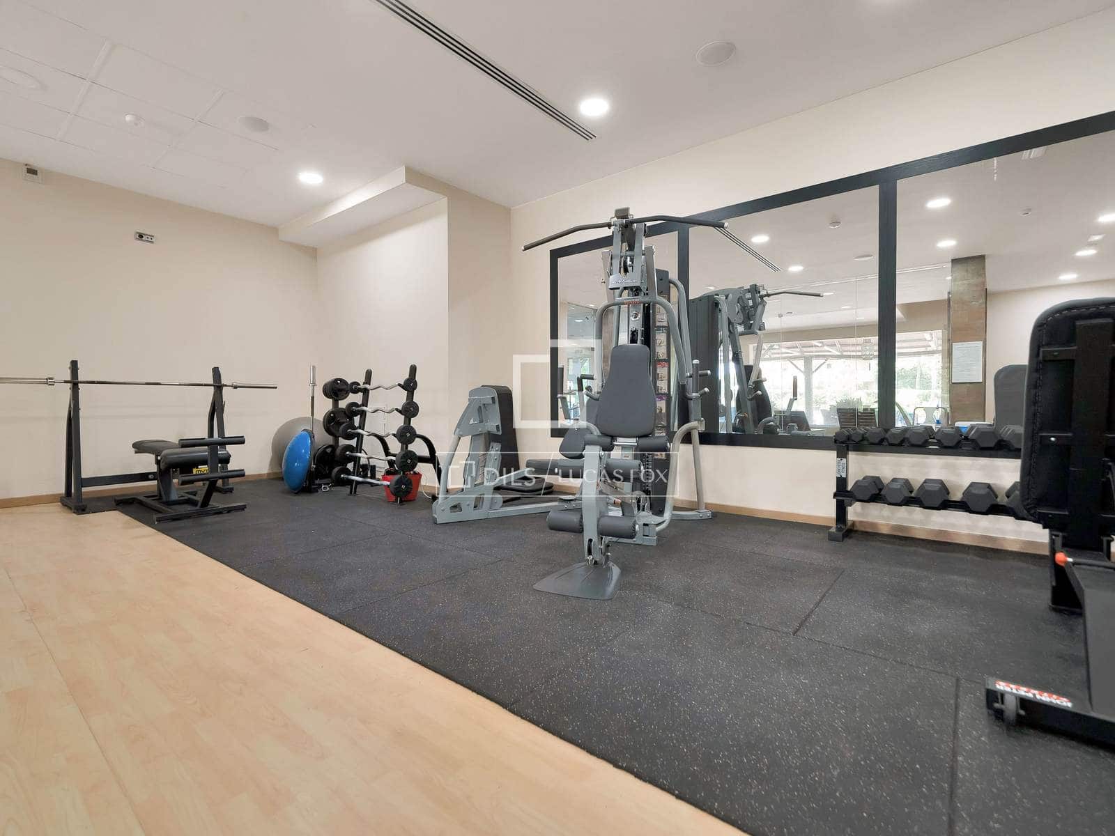 2 sovrum Lägenhet till salu i Benahavis med pool garage - 595 000 € (Ref: 9999453)