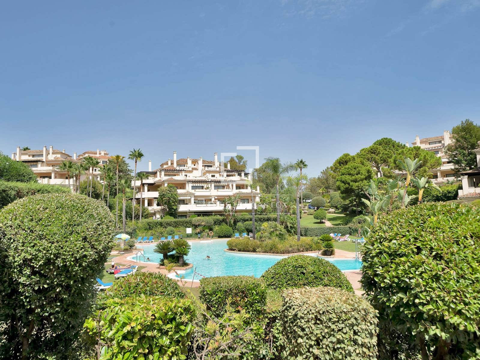 2 sovrum Lägenhet till salu i Benahavis med pool garage - 595 000 € (Ref: 9999453)