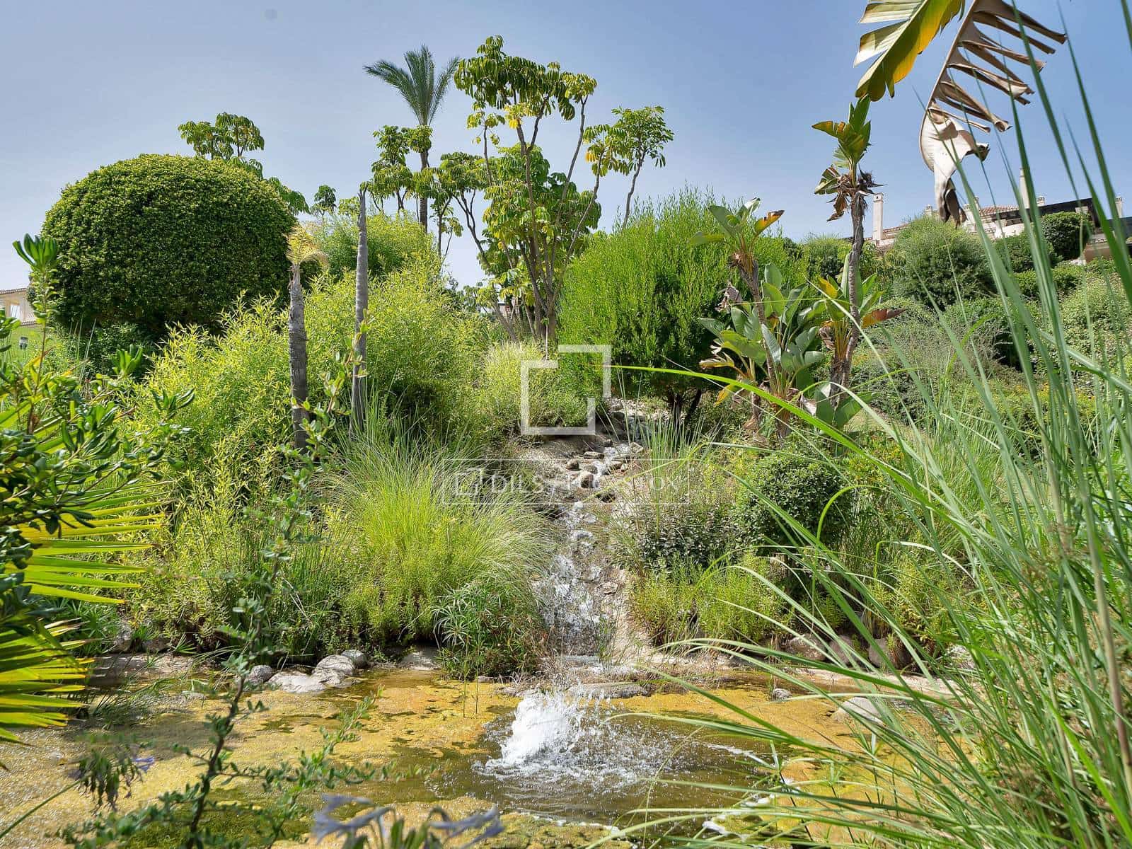 2 sovrum Lägenhet till salu i Benahavis med pool garage - 595 000 € (Ref: 9999453)