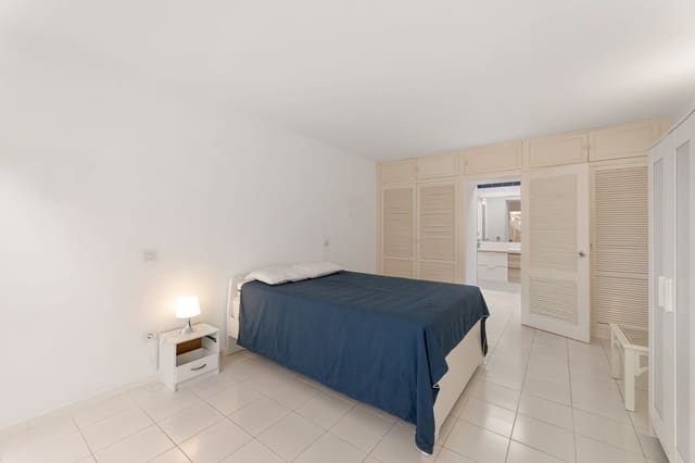 2 chambre Maison de Ville à vendre à Puerto del Carmen, Tías avec piscine garage - 370 000 € (Ref: 10023523)