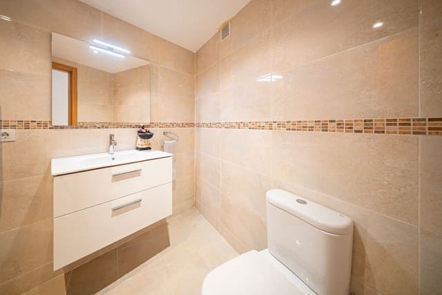 4 slaapkamer Appartement te koop in Arrecife met garage - € 750.000 (Ref: 10033291)